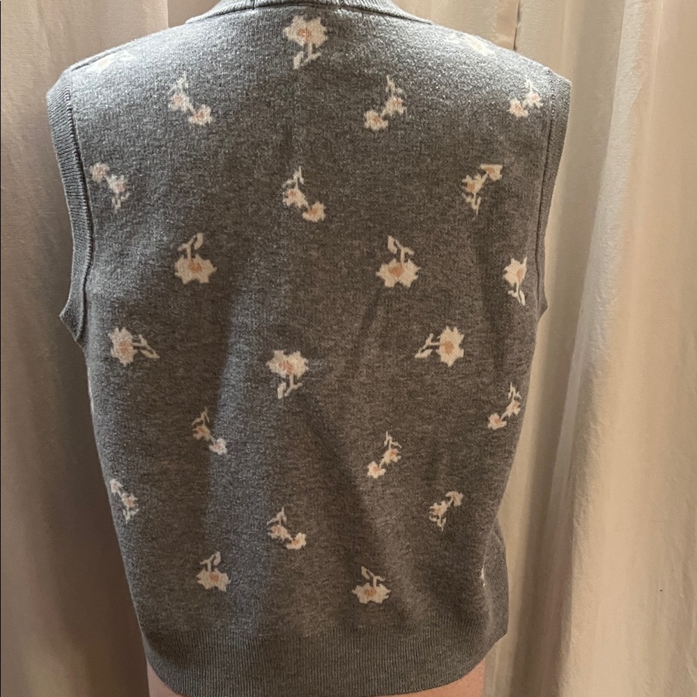 Harper Charcoal Floral Knit  preppy Vest - Picture 2 of 8
